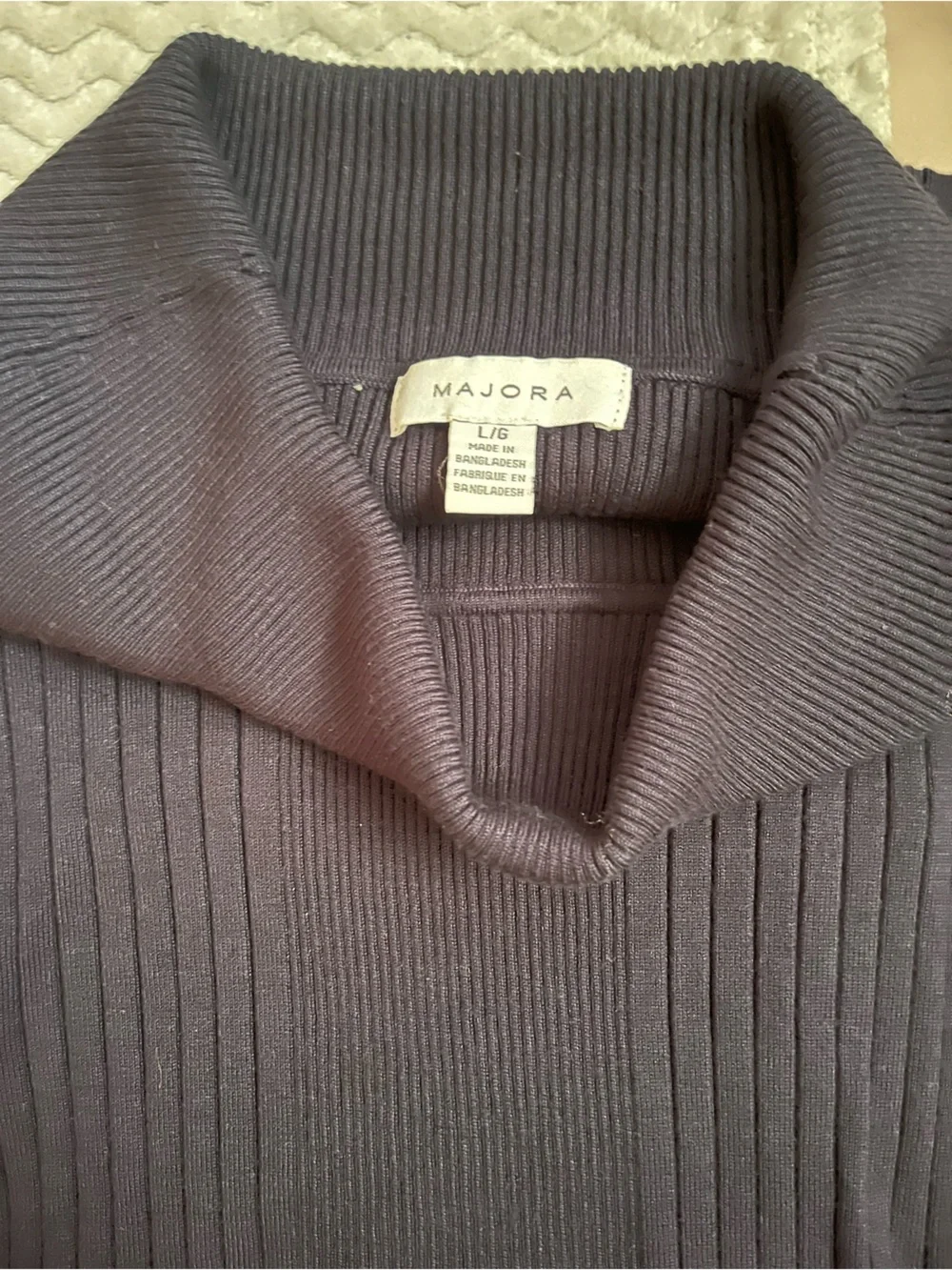 Ribbed Off-Shoulder Knit Top in Navy Blue - Picture 3 of 3
